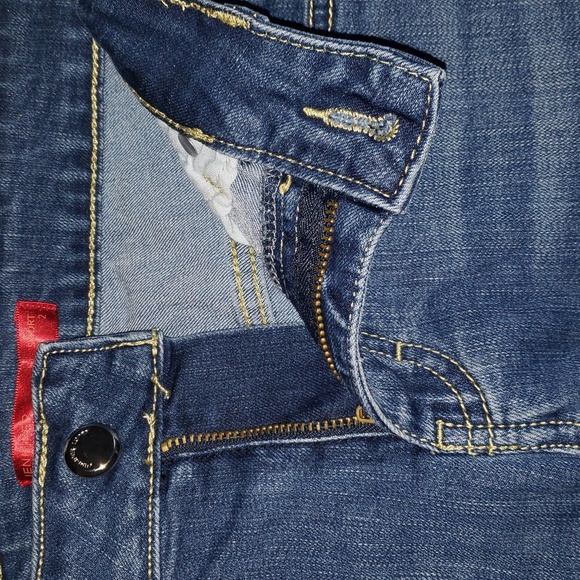 Jennifer Lopez Denim Short 2 - Picture 3 of 7